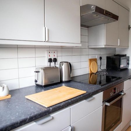 Guestready - Homely Leeds City Apartment Sleep 4 Meanwood Esterno foto