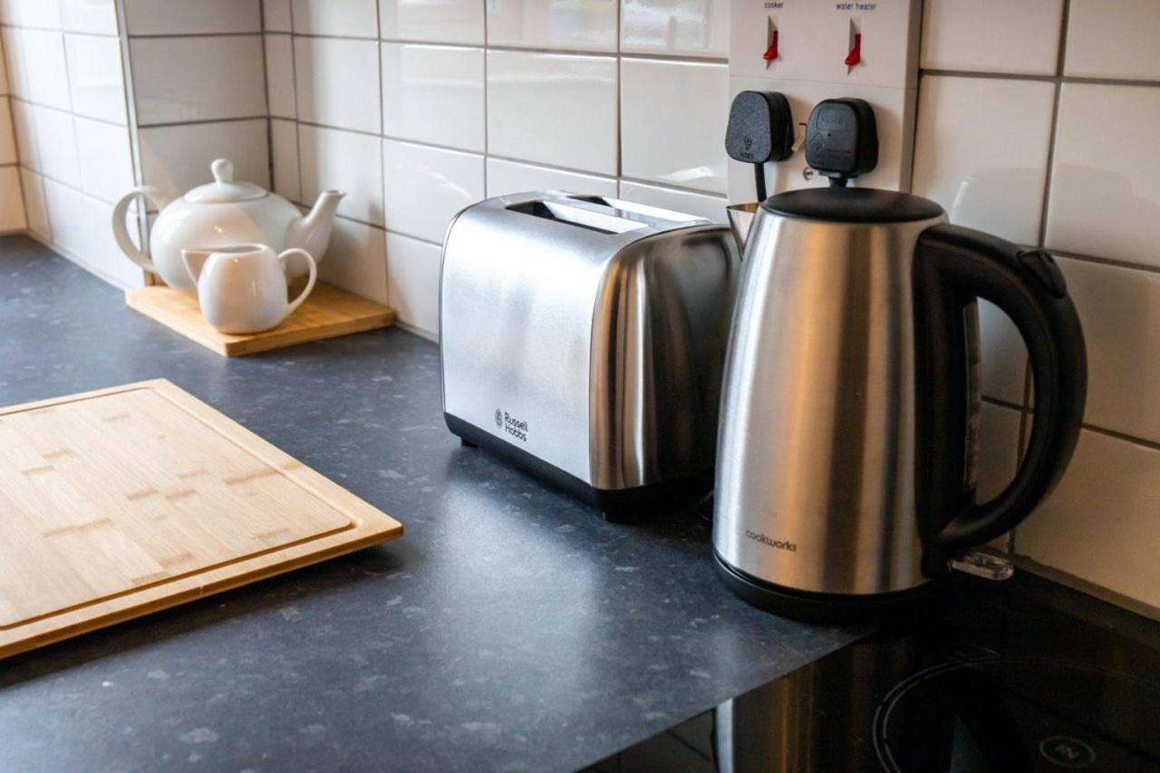 Guestready - Homely Leeds City Apartment Sleep 4 Meanwood Esterno foto