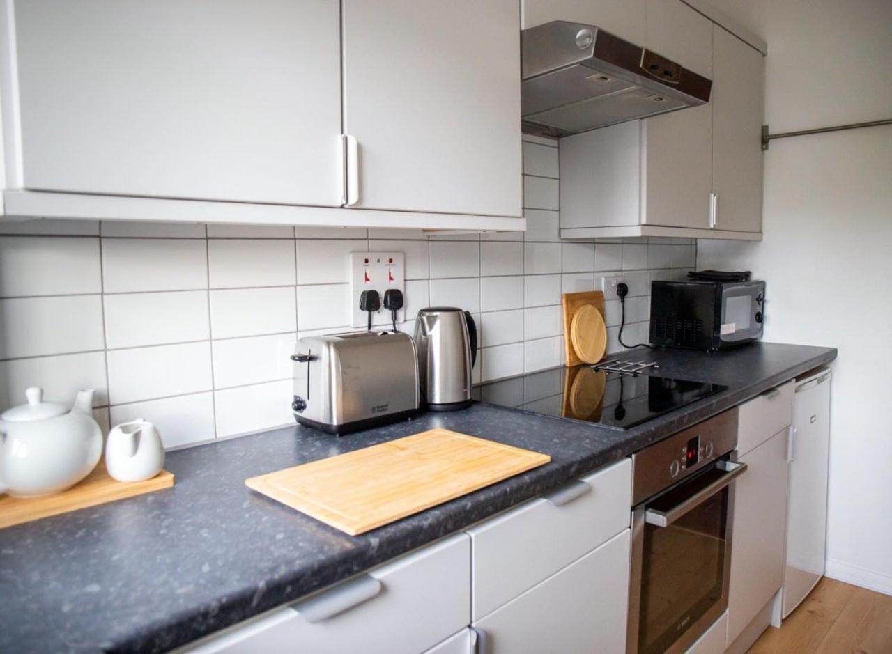Guestready - Homely Leeds City Apartment Sleep 4 Meanwood Esterno foto